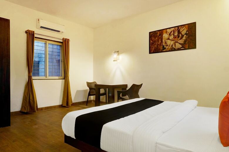 Hotel Capital O 38128 Omkar Executive