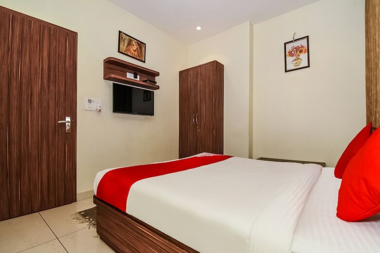 Capital O 41054 Hotel Raj And Restaurant