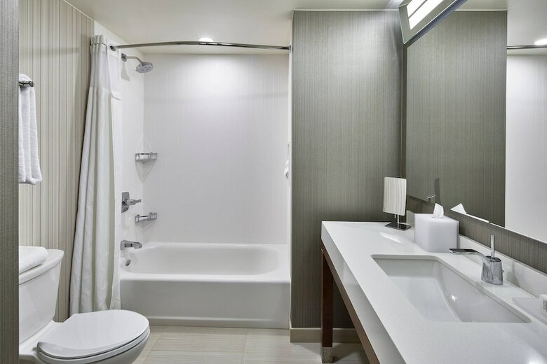 Hotel Courtyard By Marriott Albany Airport