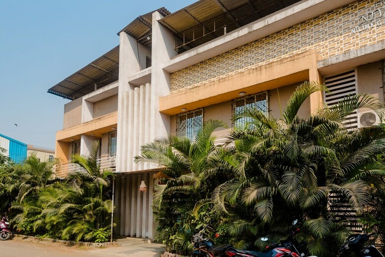 Oyo 29550 Hotel Nivara