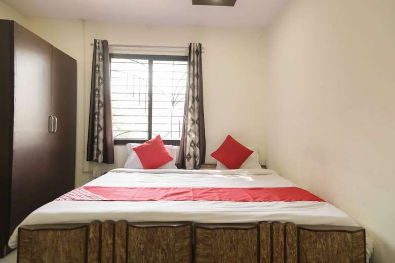 Hotel Oyo 28089 Uk Service Apartment