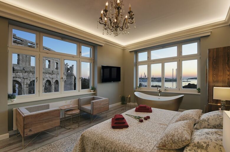 Apartamentos Arena & Seaview Luxurious Residence