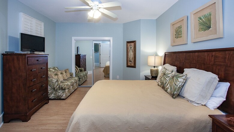 Private Balcony With Sweeping Views - Unit Crc0604