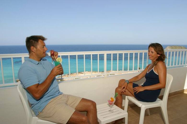 Fiesta Hotel Cala Nova