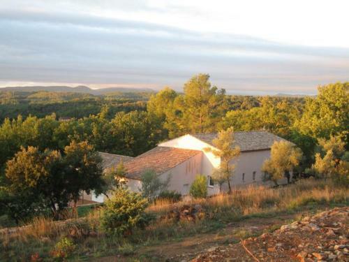 Charmante Petite Maison & Spa � Bulles Priv� !