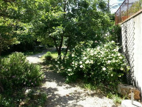 Charmante Petite Maison & Spa � Bulles Priv� !