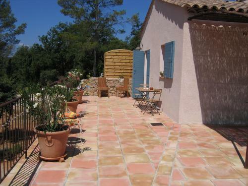 Charmante Petite Maison & Spa � Bulles Priv� !