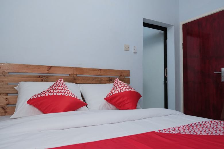 Hostal Oyo 1380 Velodrome Family House