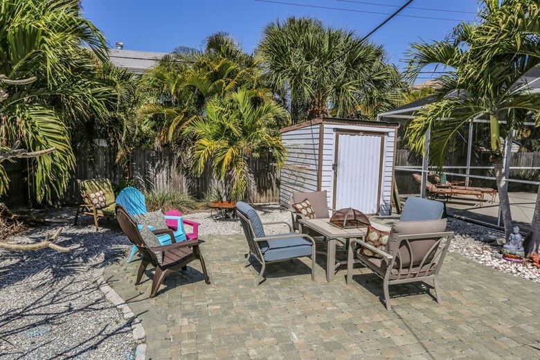 155 Hibiscus Dr - M