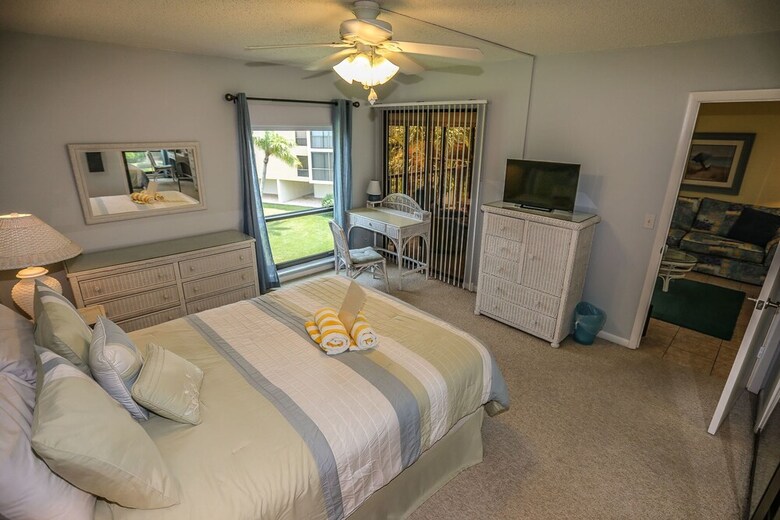 Bay Village 221