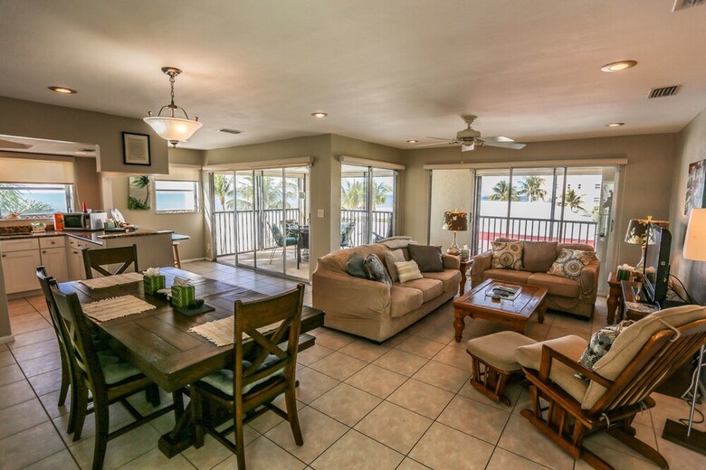 Kona Beach Club 308