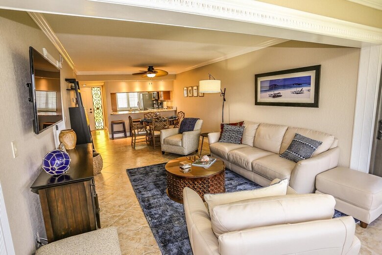 Bay Village 252