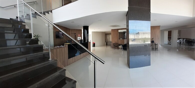 Pinn� Business Hotel