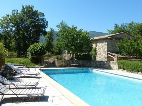 Hotel H�tel Lou Cale� Restaurant Le Rocher Des Abeilles