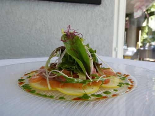 Hotel H�tel Lou Cale� Restaurant Le Rocher Des Abeilles
