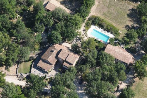 Hotel H�tel Lou Cale� Restaurant Le Rocher Des Abeilles