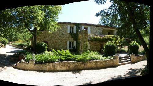 Hotel H�tel Lou Cale� Restaurant Le Rocher Des Abeilles