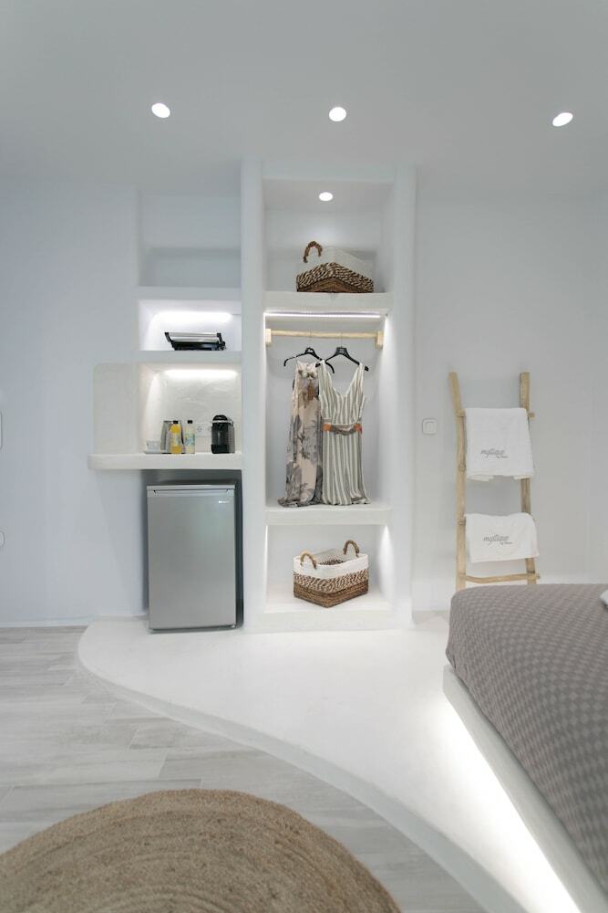 Aparthotel Mystique Of Naxos