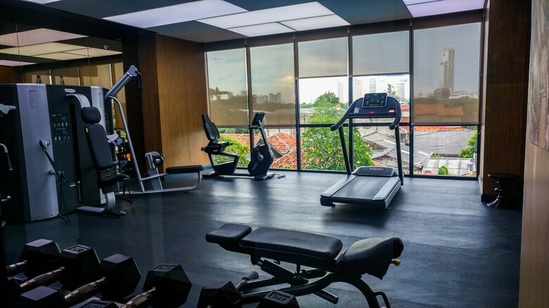 Spacious Elegant 3br Veranda Residence @ Puri Apartment