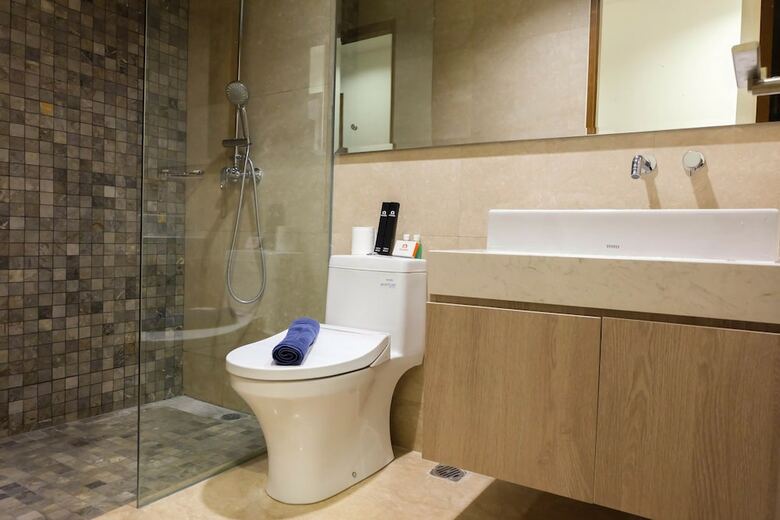 Spacious Elegant 3br Veranda Residence @ Puri Apartment