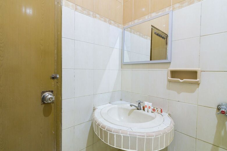 Oyo 1338 Hotel Sartika