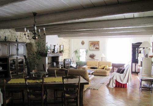 G�te Aux Tournesols