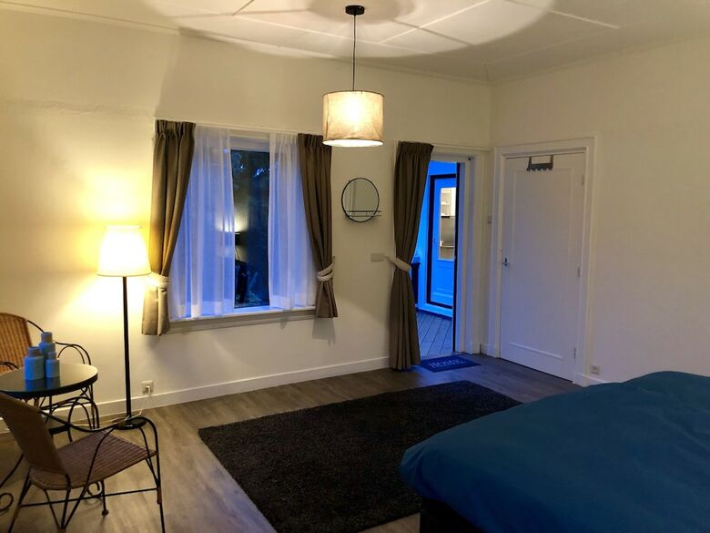 Bed & Breakfast Guesthouse Villa De Eikhof