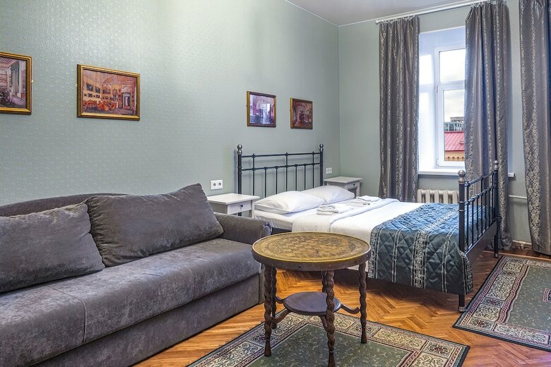 Bed & Breakfast Friends Rooms On Vosstaniya