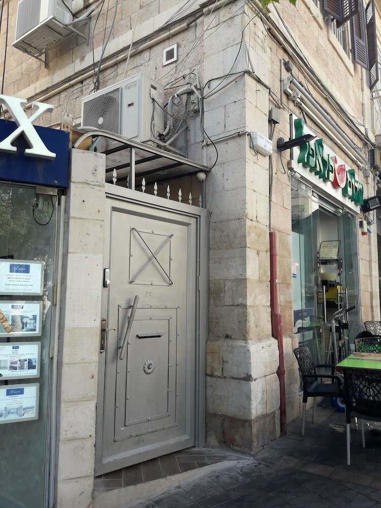 Queen Hotel
