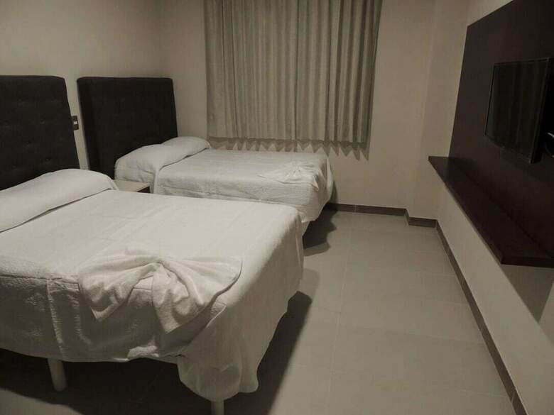 Hotel Garden Plaza