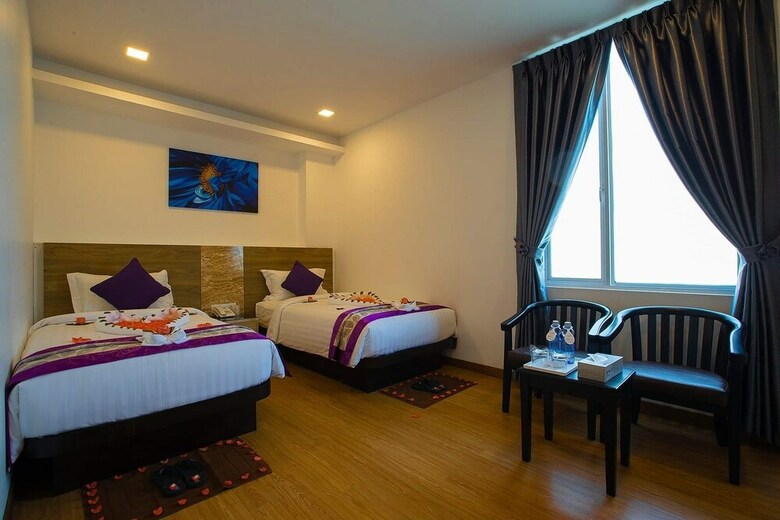 Hotel Platinum Square