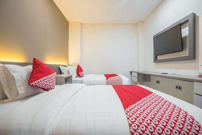 Hotel Oyo 1487 Residence Khoe