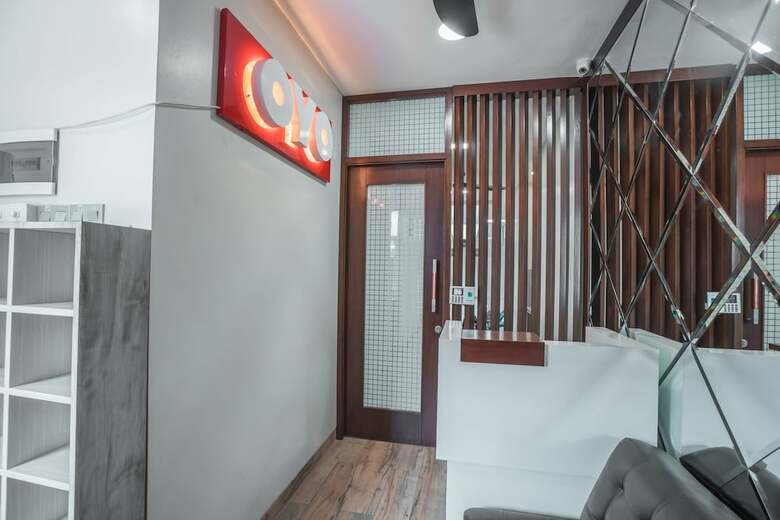 Hotel Oyo 1487 Residence Khoe