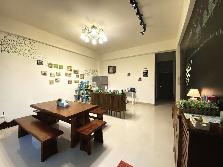 Hotel Nest And Big Forest Guesthouse
