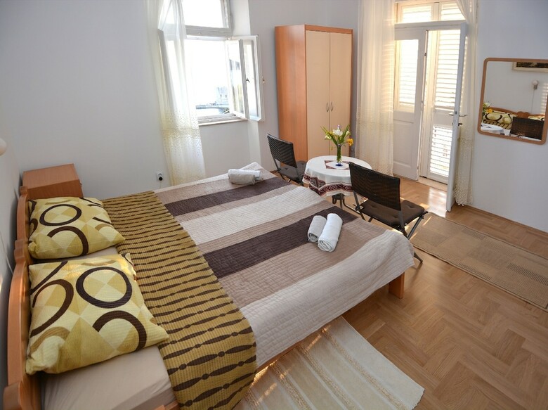 Hotel Guest House Enny - Adults Only