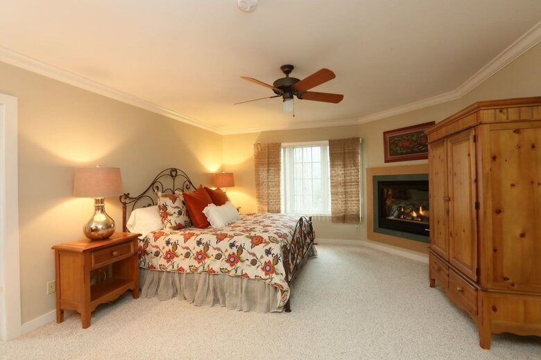 Upscale 3br Topnotch Overlook