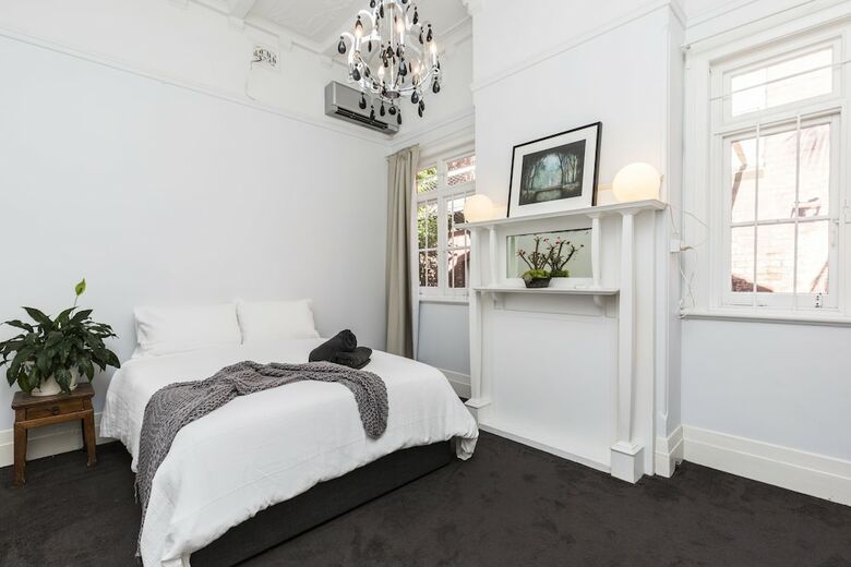 Randwick Federation Apt Near Bondi Junction