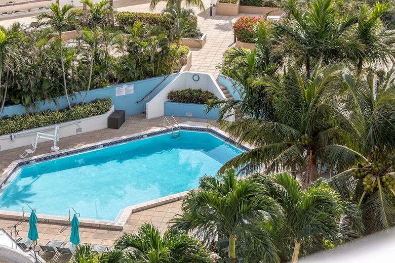 Apartamentos Ocean Breeze And Emerald Water