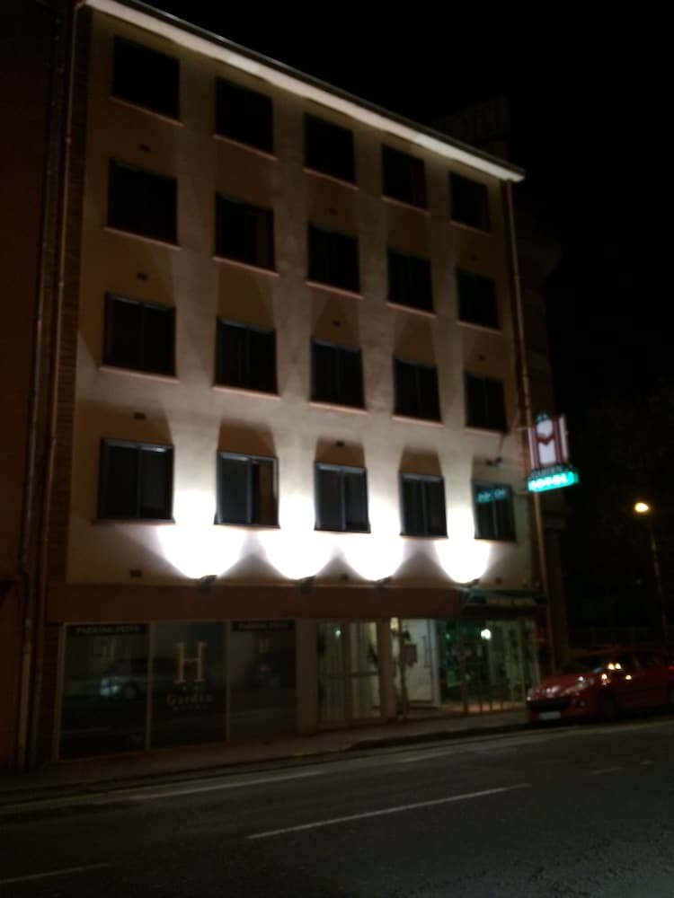 Garden Hotel