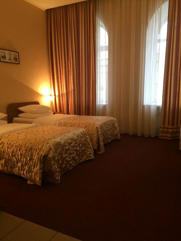 Columb Hotel
