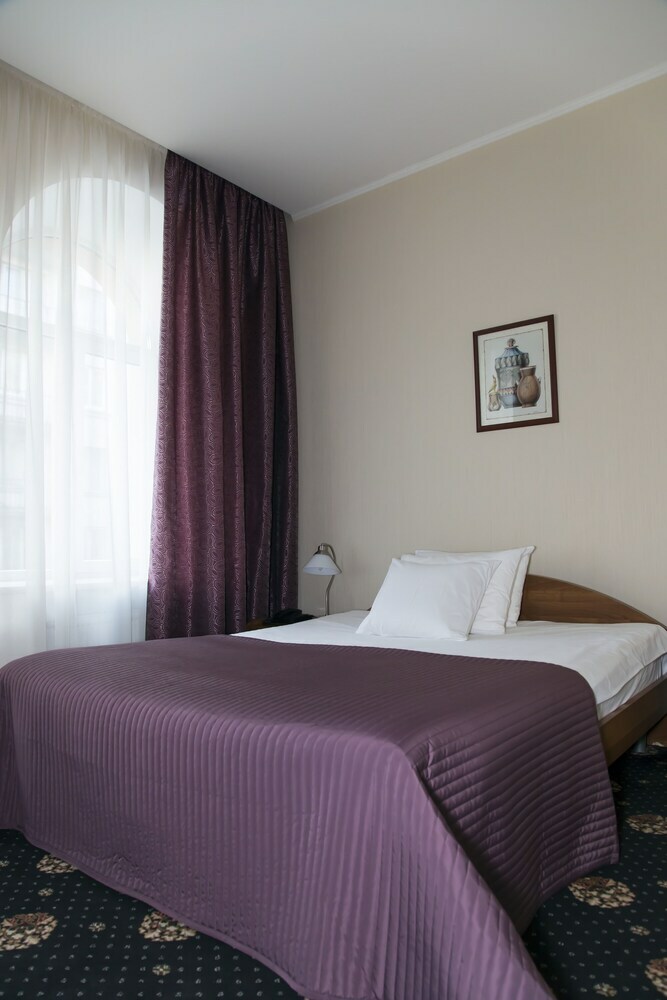 Columb Hotel