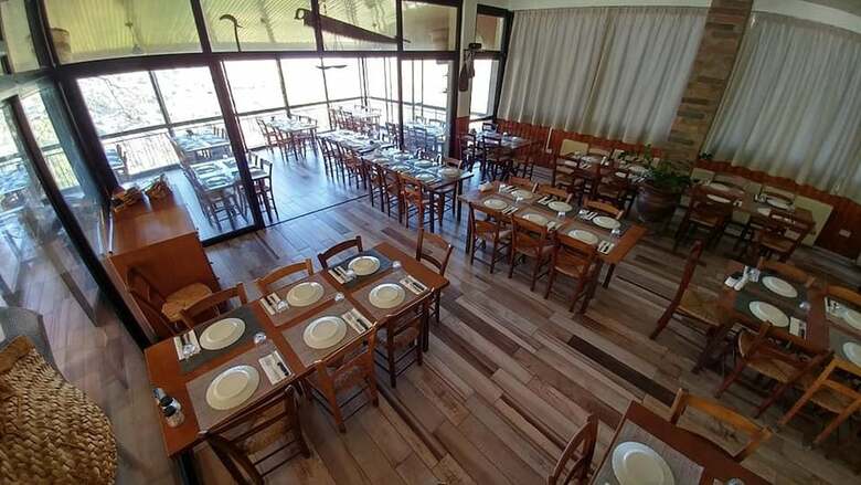 Hotel Perneia Rooms