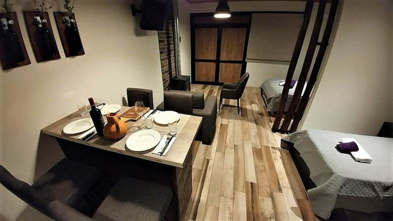 Hotel Perneia Rooms