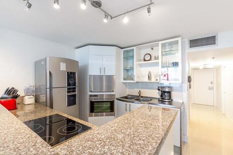 Apartamentos Edgy And Modern Condo On The Bay