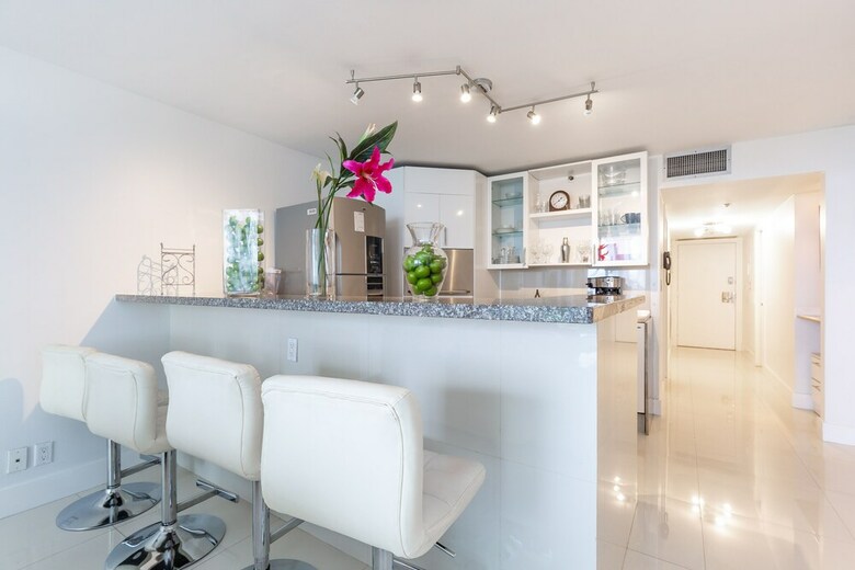 Apartamentos Edgy And Modern Condo On The Bay