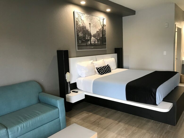Motel Crystal Inn