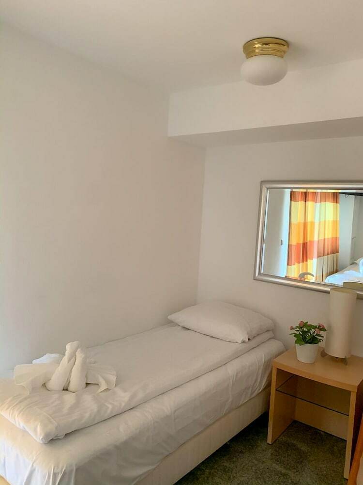 Lovely Hotel Near K�ln Messe And Arena