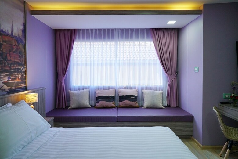 The Qube Fifty Hotel