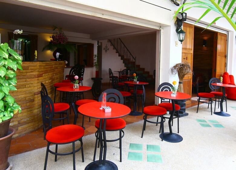 Rendez Vous Hotel