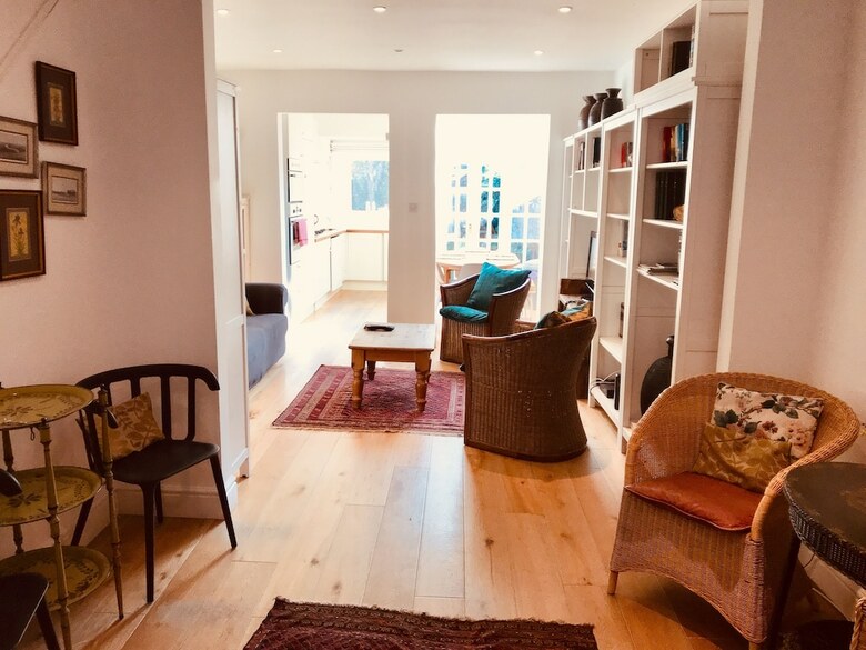 The Old Bookbinders Retreat